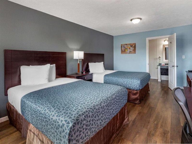 Econo Lodge Inn & Suites South Sandusky Exterior foto